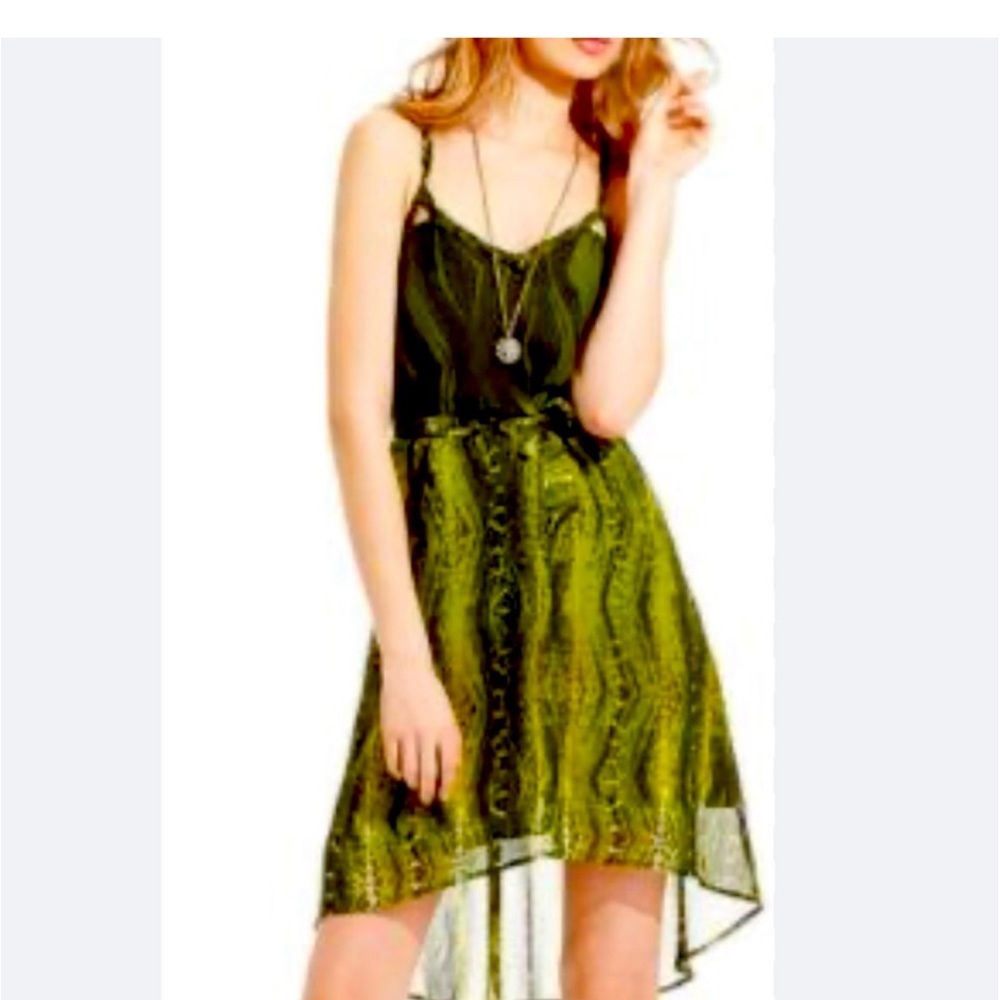 Jessica Simpson dress.